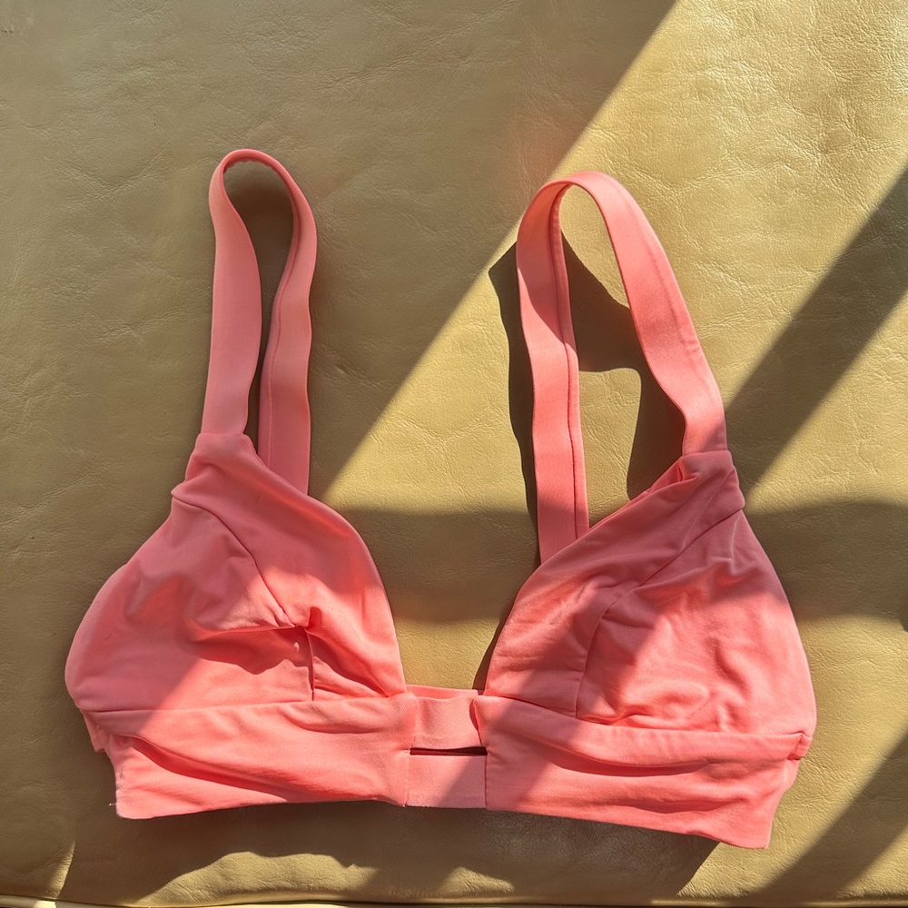 NEW Vitamin A Ecolux Neutra Bikini Top XS / 4